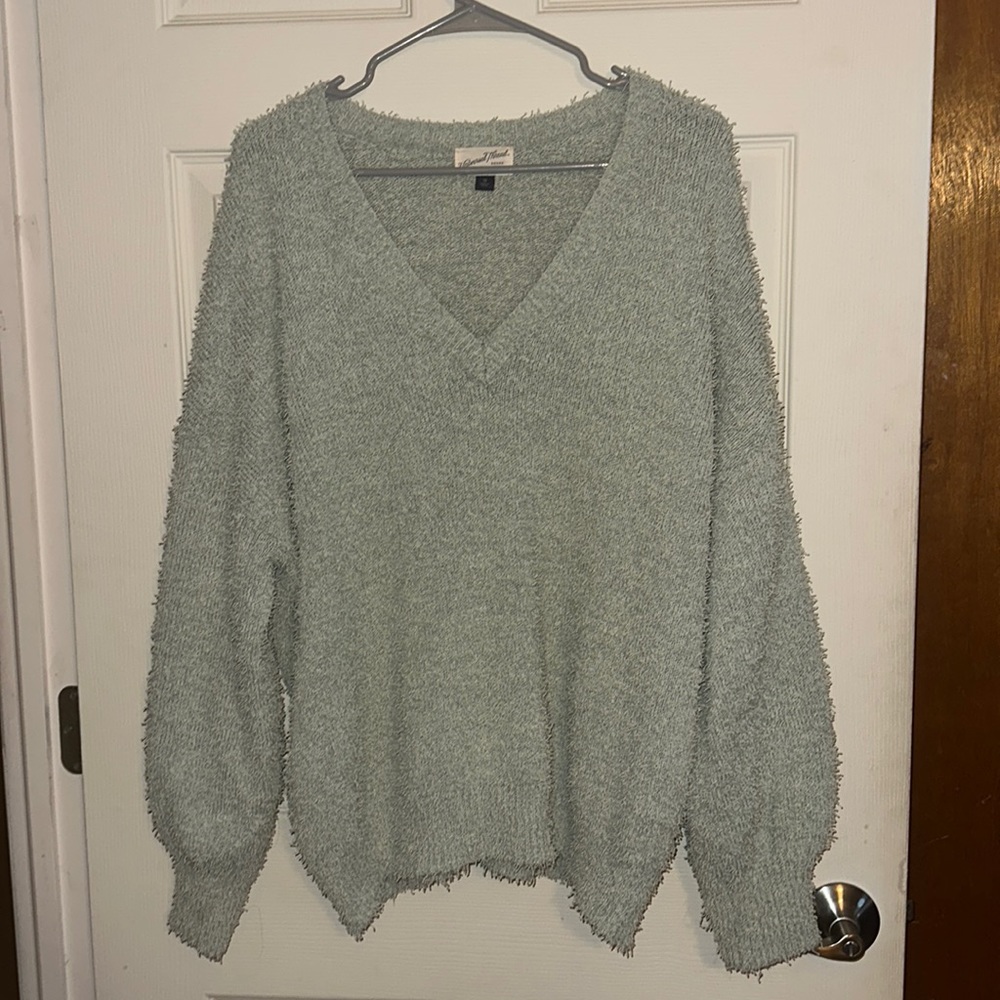 Universal Thread V-Neck Sweater